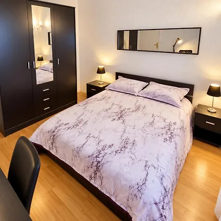 Apartment Direct Centre De Bordeaux, Aeroport, Gare & Tramway Mérignac